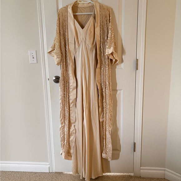 Nolan Miller Cream Satin Gown and crushed velvet sparkly cover up - Picture 1 of 7